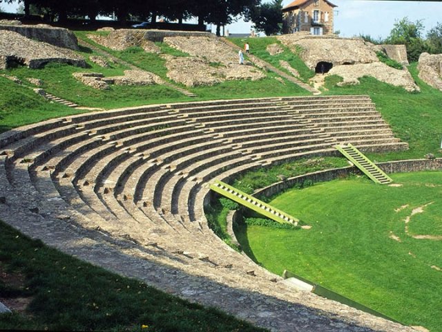 Theatre romain à Autun